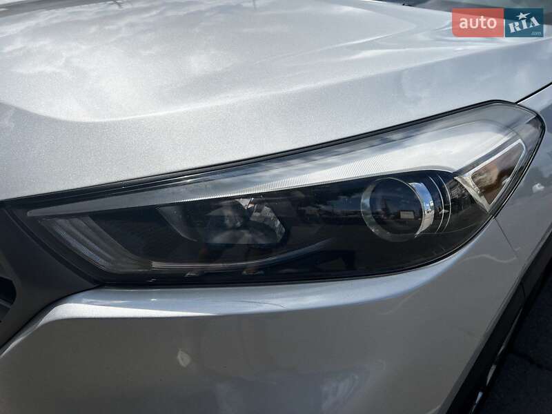 Позашляховик / Кросовер Hyundai Tucson 2017 в Києві