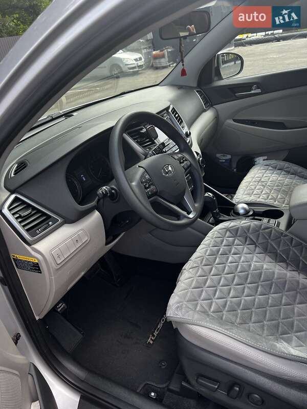 Позашляховик / Кросовер Hyundai Tucson 2017 в Києві