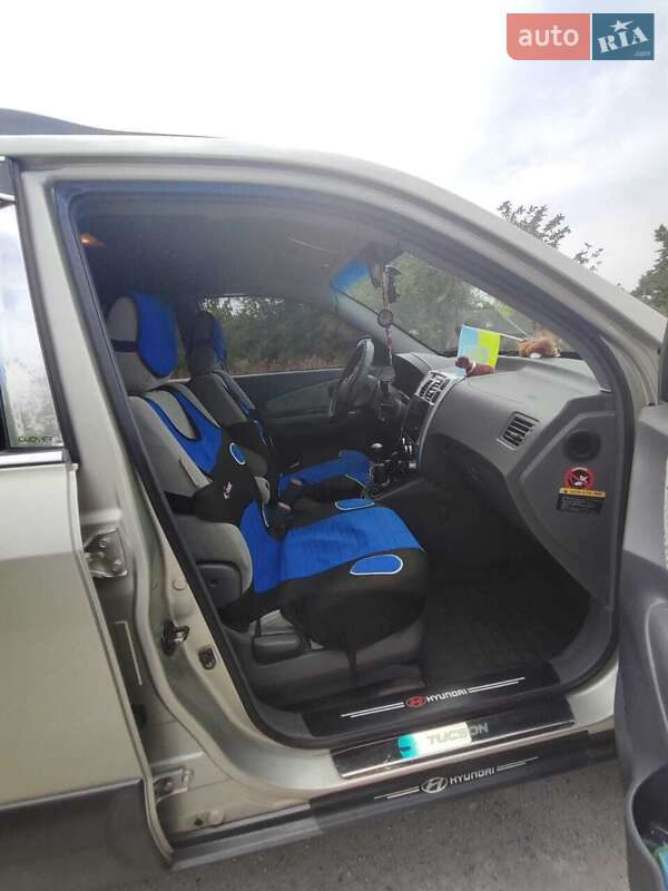 Позашляховик / Кросовер Hyundai Tucson 2005 в Запоріжжі фото 4 Позашляховик / Кросовер Hyundai Tucson 2005 в Запоріжжі