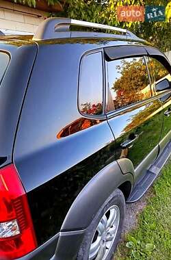 Внедорожник / Кроссовер Hyundai Tucson 2006 в 