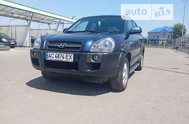 Позашляховик / Кросовер Hyundai Tucson 2004 в Нововолинську