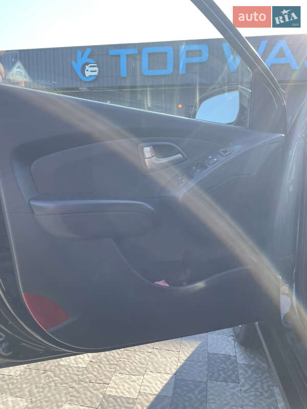 Внедорожник / Кроссовер Hyundai Tucson 2012 в Харькове