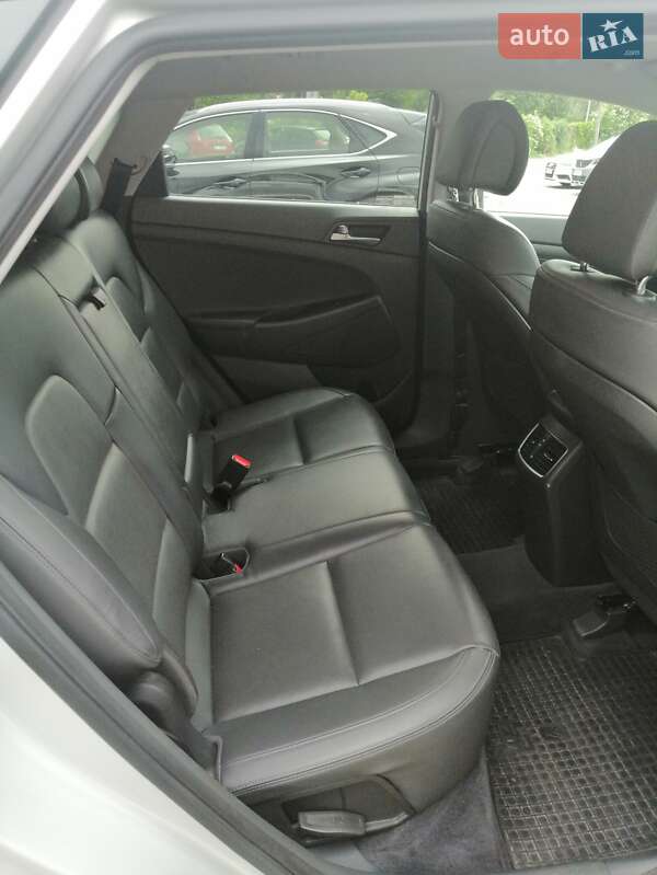 Позашляховик / Кросовер Hyundai Tucson 2015 в Тернополі