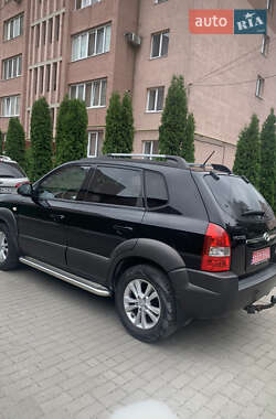 Внедорожник / Кроссовер Hyundai Tucson 2005 в 