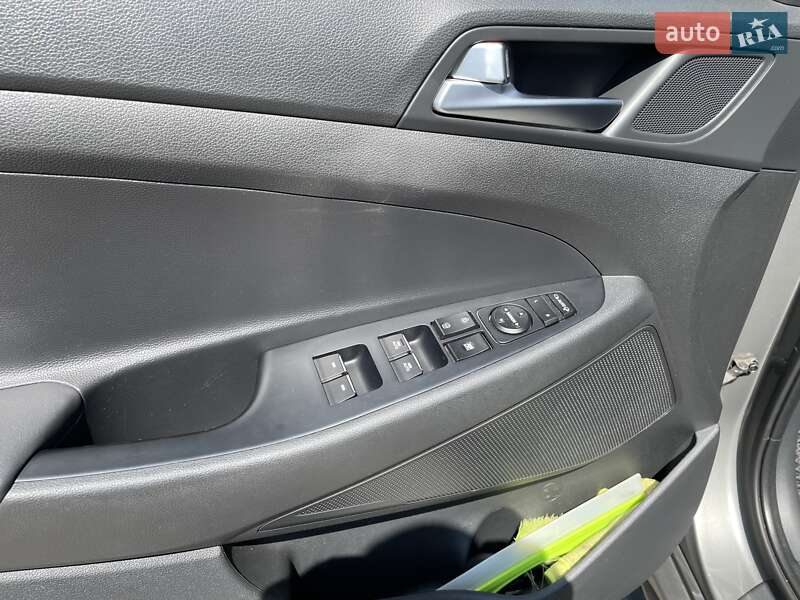 Позашляховик / Кросовер Hyundai Tucson 2020 в Львові фото 17 Позашляховик / Кросовер Hyundai Tucson 2020 в Львові