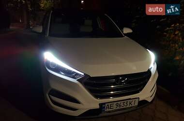 Позашляховик / Кросовер Hyundai Tucson 2015 в Дніпрі