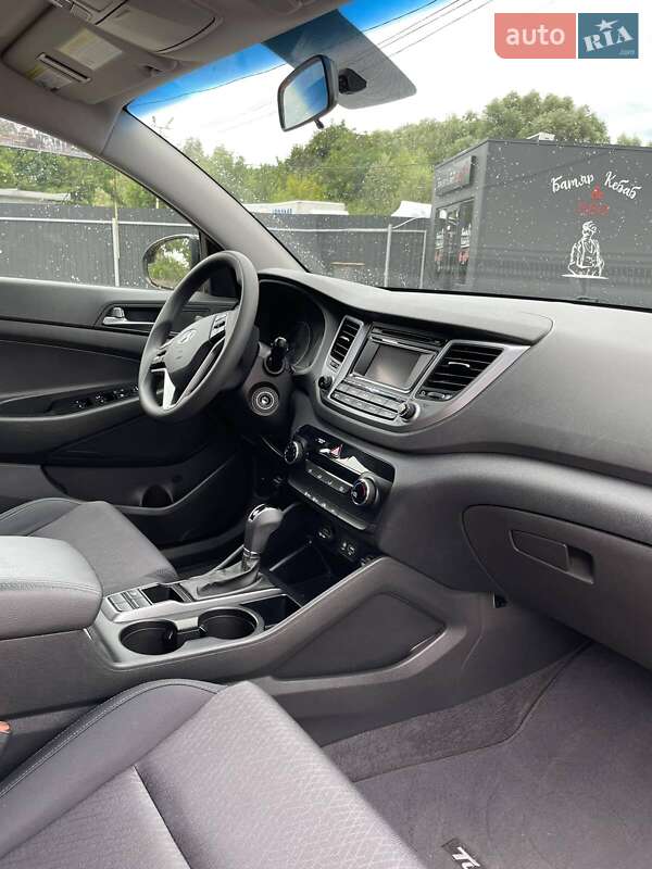 Позашляховик / Кросовер Hyundai Tucson 2016 в Львові