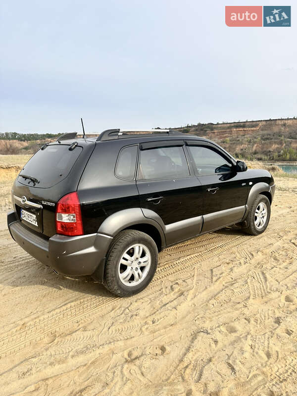 Внедорожник / Кроссовер Hyundai Tucson 2007 в Александрие