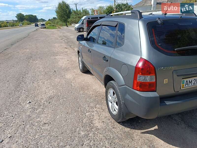 Внедорожник / Кроссовер Hyundai Tucson 2011 в Житомире