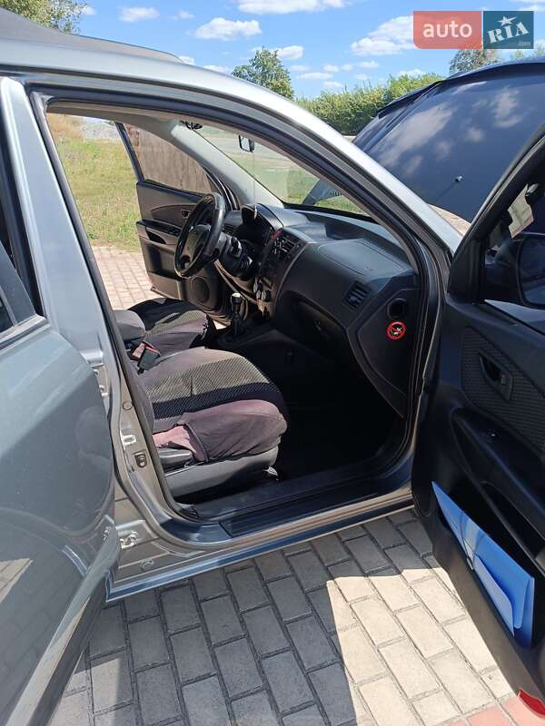 Внедорожник / Кроссовер Hyundai Tucson 2011 в Житомире