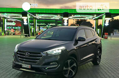 Внедорожник / Кроссовер Hyundai Tucson 2015 в Нововолынске