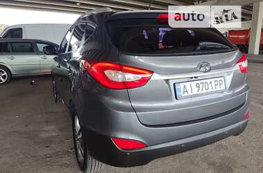 Внедорожник / Кроссовер Hyundai Tucson 2014 в 