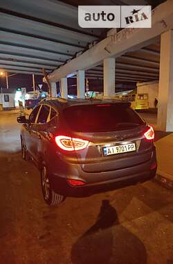 Внедорожник / Кроссовер Hyundai Tucson 2014 в 