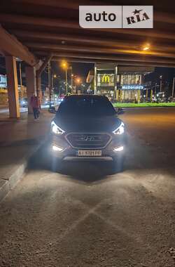 Внедорожник / Кроссовер Hyundai Tucson 2014 в 