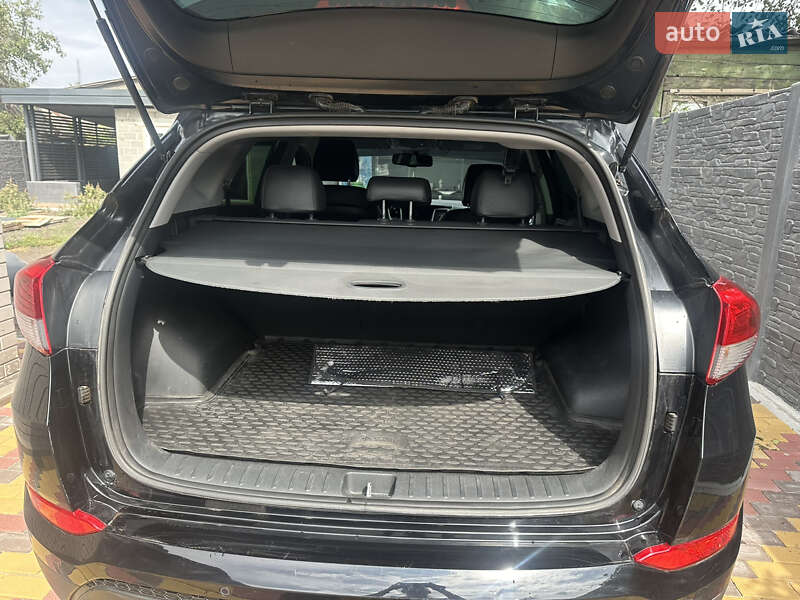 Позашляховик / Кросовер Hyundai Tucson 2017 в Добропіллі