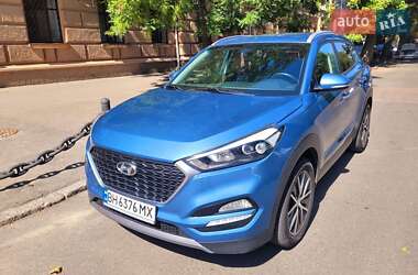 Позашляховик / Кросовер Hyundai Tucson 2016 в 