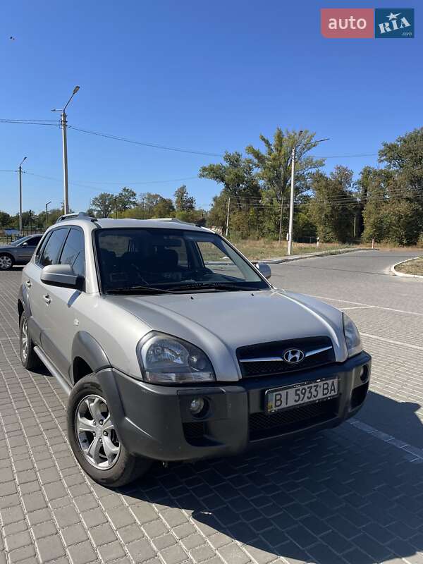 Внедорожник / Кроссовер Hyundai Tucson 2008 в 