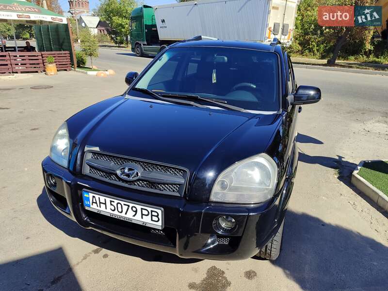 Позашляховик / Кросовер Hyundai Tucson 2005 в Добропіллі фото 9 Позашляховик / Кросовер Hyundai Tucson 2005 в Добропіллі