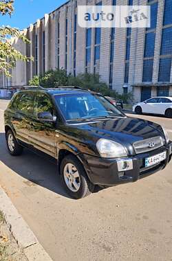 Позашляховик / Кросовер Hyundai Tucson 2006 в Києві