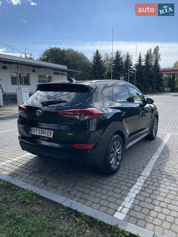 Позашляховик / Кросовер Hyundai Tucson 2017 в Івано-Франківську