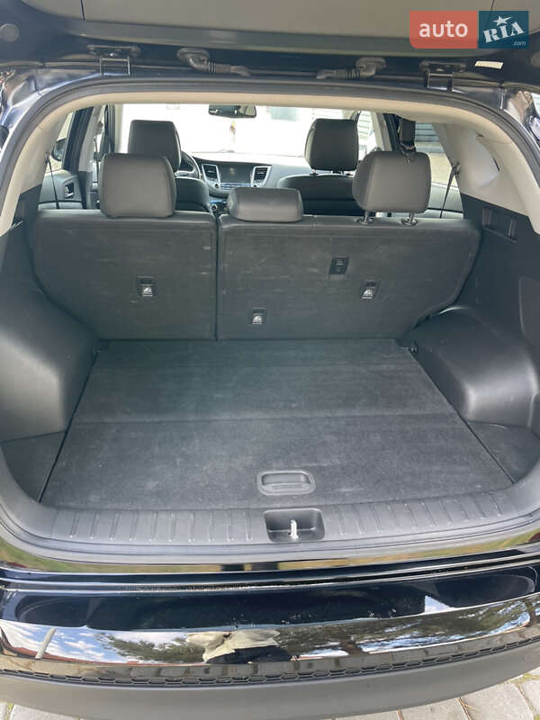 Позашляховик / Кросовер Hyundai Tucson 2017 в Івано-Франківську