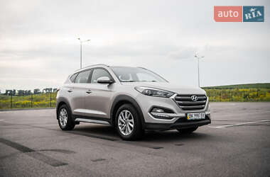 Внедорожник / Кроссовер Hyundai Tucson 2017 в 