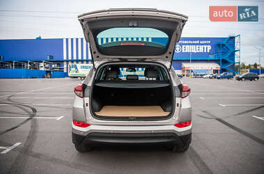 Внедорожник / Кроссовер Hyundai Tucson 2017 в 