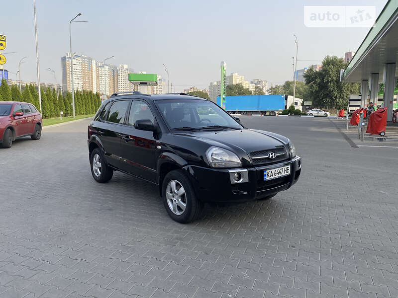 Внедорожник / Кроссовер Hyundai Tucson 2006 в Корсуне-Шевченковском