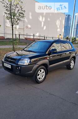 Позашляховик / Кросовер Hyundai Tucson 2008 в Києві