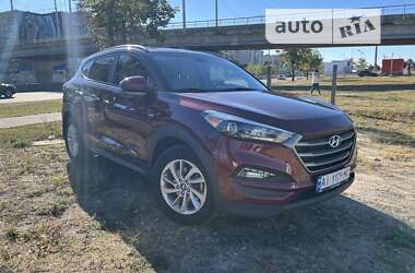 Внедорожник / Кроссовер Hyundai Tucson 2016 в Киеве