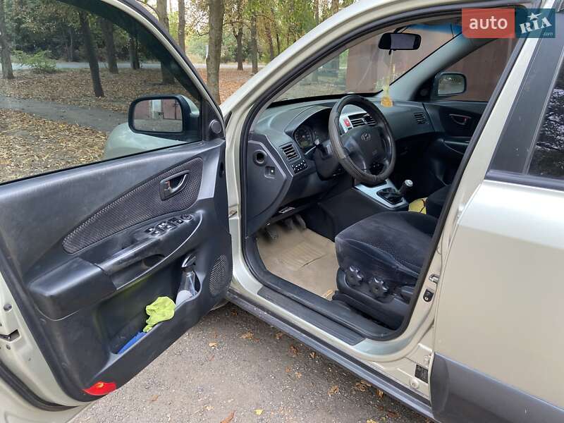 Позашляховик / Кросовер Hyundai Tucson 2007 в Кривому Розі фото 9 Позашляховик / Кросовер Hyundai Tucson 2007 в Кривому Розі