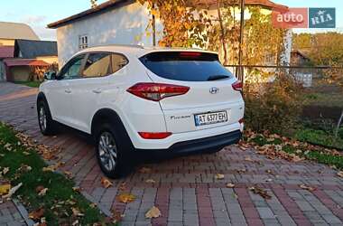 Позашляховик / Кросовер Hyundai Tucson 2015 в 