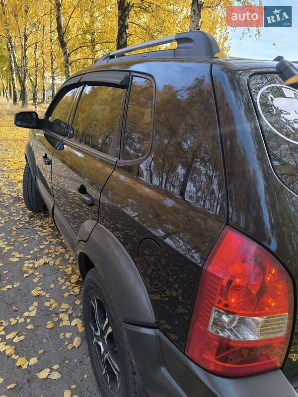 Позашляховик / Кросовер Hyundai Tucson 2007 в Краснограді