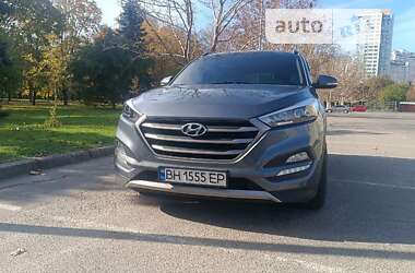 Позашляховик / Кросовер Hyundai Tucson 2015 в Одесі