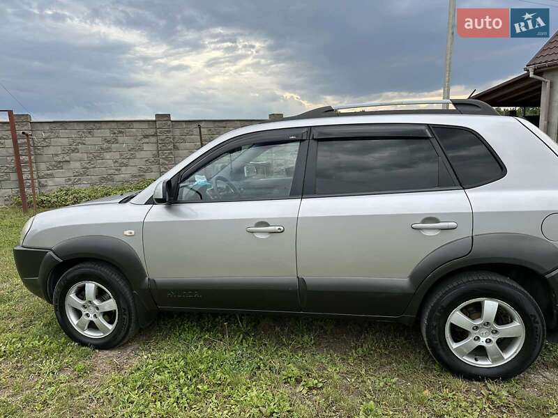 Позашляховик / Кросовер Hyundai Tucson 2005 в Луцьку