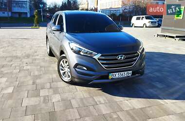 Внедорожник / Кроссовер Hyundai Tucson 2016 в Староконстантинове