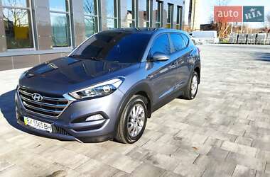 Внедорожник / Кроссовер Hyundai Tucson 2016 в Староконстантинове