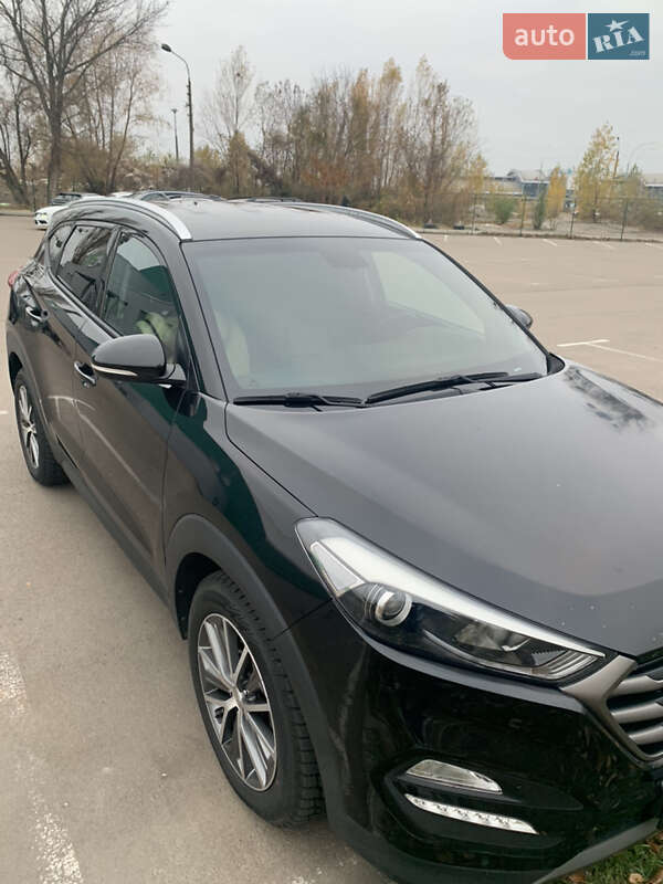 Внедорожник / Кроссовер Hyundai Tucson 2016 в Киеве