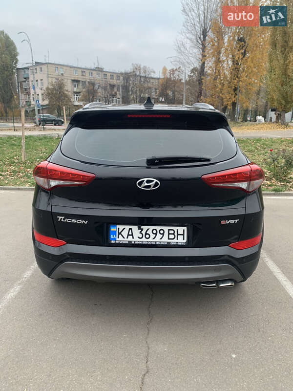 Внедорожник / Кроссовер Hyundai Tucson 2016 в Киеве