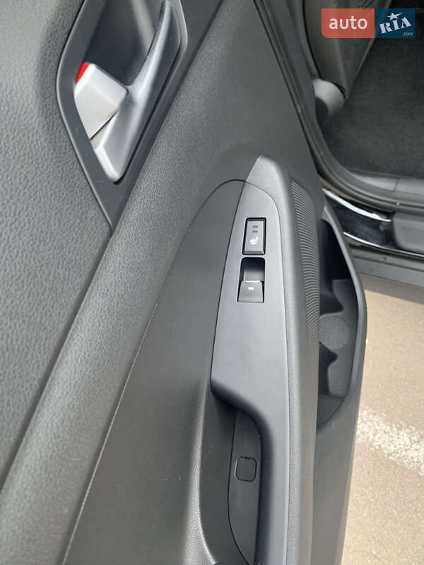 Внедорожник / Кроссовер Hyundai Tucson 2016 в Киеве