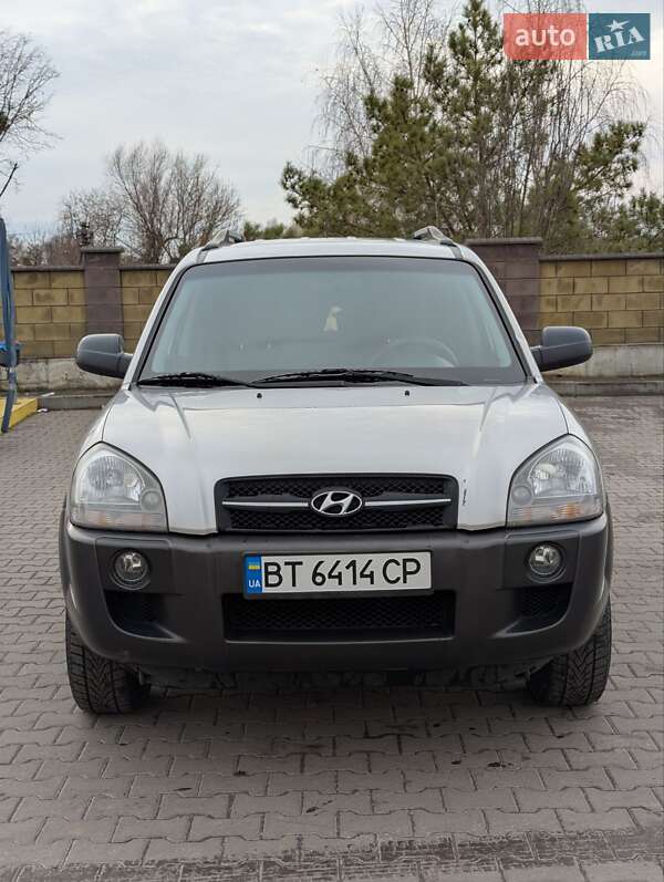 Позашляховик / Кросовер Hyundai Tucson 2006 в Дубні