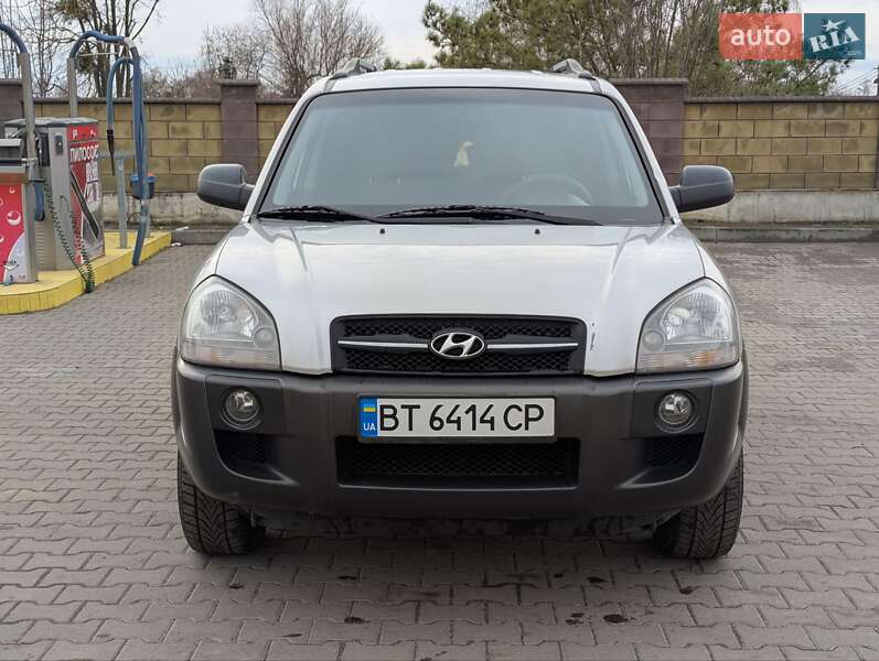 Позашляховик / Кросовер Hyundai Tucson 2006 в Дубні