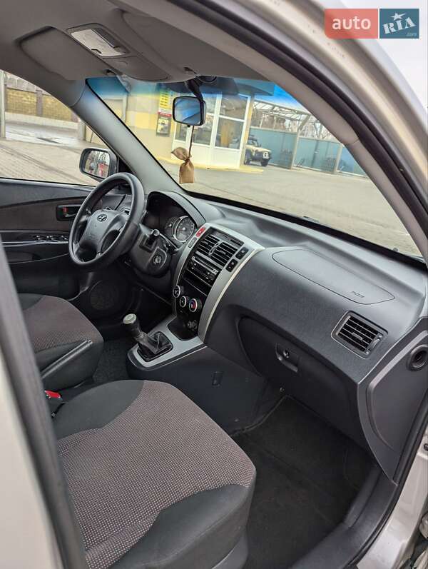 Позашляховик / Кросовер Hyundai Tucson 2006 в Дубні