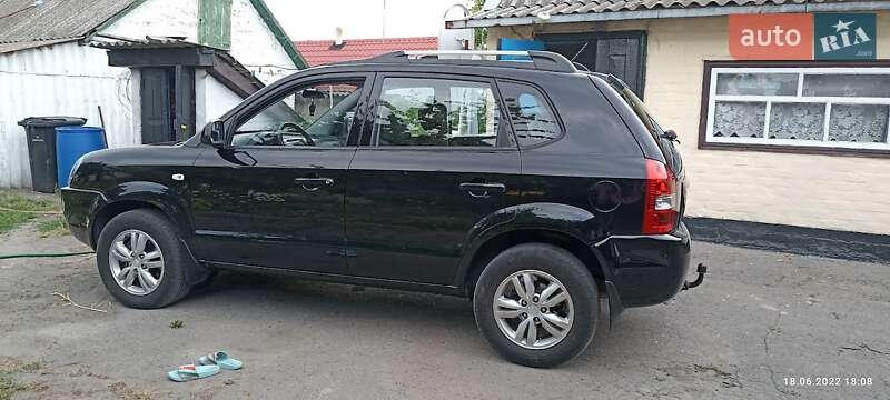 Позашляховик / Кросовер Hyundai Tucson 2009 в Глобиному