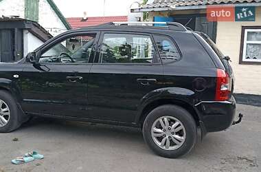 Внедорожник / Кроссовер Hyundai Tucson 2009 в 
