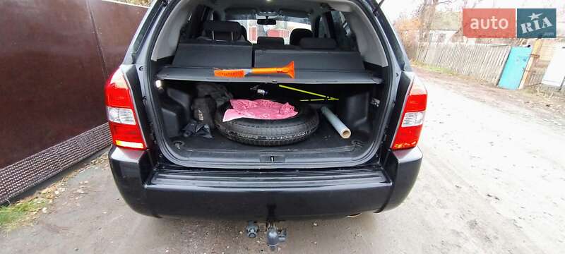 Позашляховик / Кросовер Hyundai Tucson 2009 в Глобиному