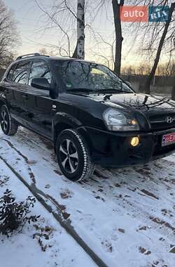 Внедорожник / Кроссовер Hyundai Tucson 2005 в Хороле