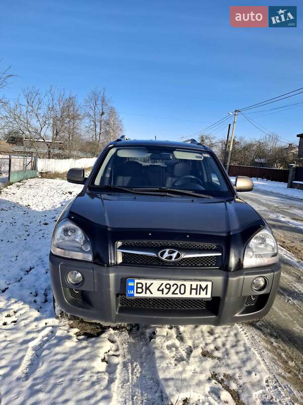 Внедорожник / Кроссовер Hyundai Tucson 2013 в Ровно