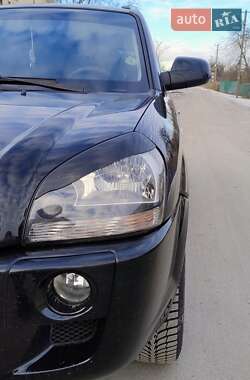 Внедорожник / Кроссовер Hyundai Tucson 2009 в 