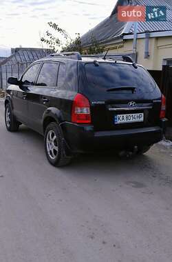 Внедорожник / Кроссовер Hyundai Tucson 2009 в 